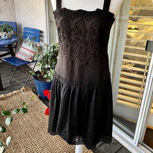 Exquisite Ann Taylor Embroidered Black Drop Waist Dress. EUC.Size 6.